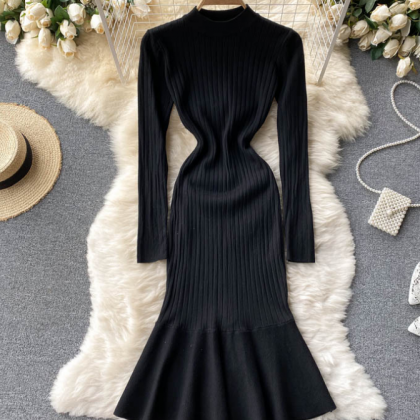 Slim Long Sleeve Round Neck Knitted Dress