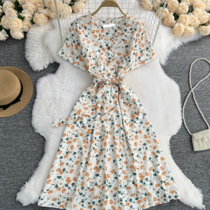 V-neck Floral Short Sleeve Dress