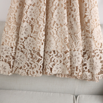 Solid Color Retro High Waist Lace Skirt