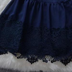 Embroidery Stitching Lace Sleeveless Dress..