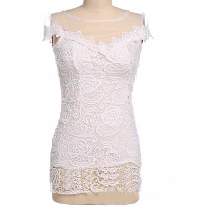 Fashion Embroidery Lace Stitching Round Neck Dress..