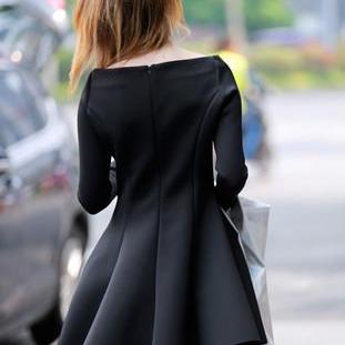 Slim Long-sleeved Black Dress