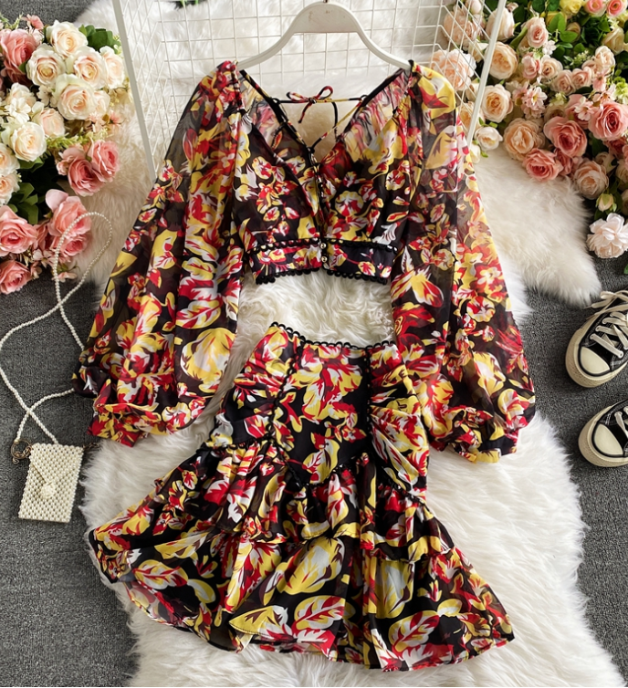 Deep V-neck Chiffon High-waist Floral Bag Hip And High-waist Two-piece Dress