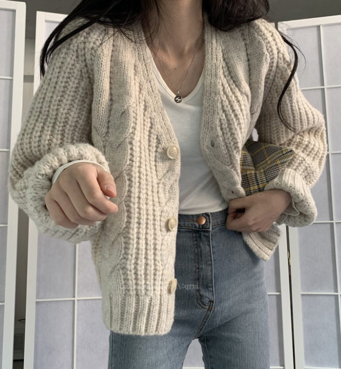 Loose V-neck Knitted Long-sleeved Cardigan Sweater