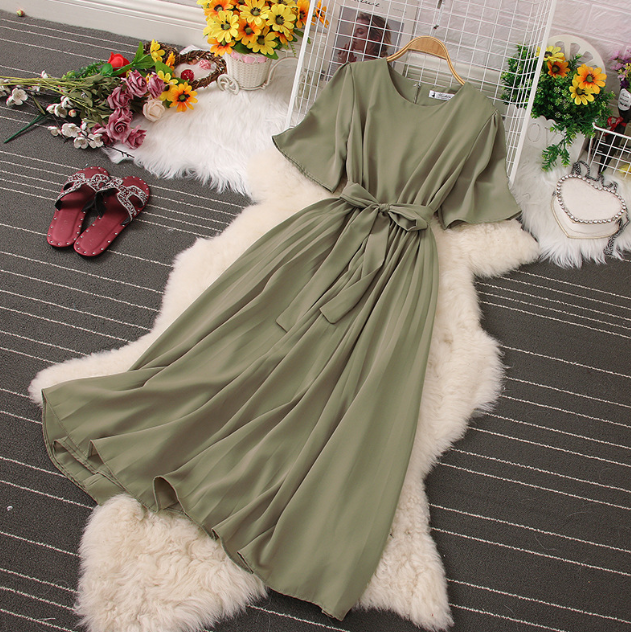 Fashionable Temperament Solid Round Neck Short Sleeved Dress
