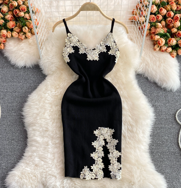 Retro Embroidered Open Back Knitted Slim Vest Wrapped Buttocks Dress