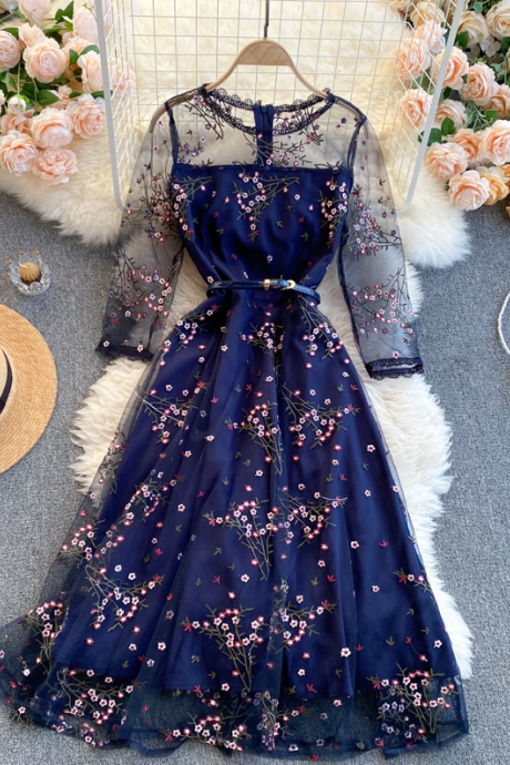Elegance Round Neck Long Sleeve Embroidered Dress